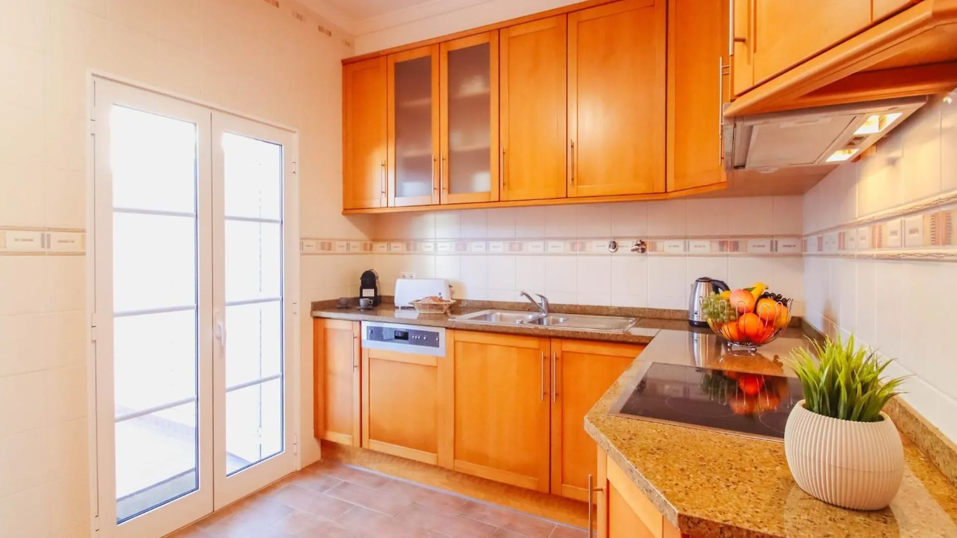 Charming Villa With Private Pool Albufeira